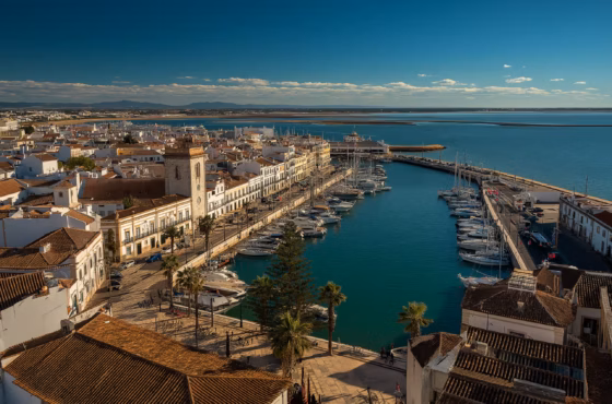 Faro – Das authentische Tor zur Algarve direkt ab Leipzig erleben