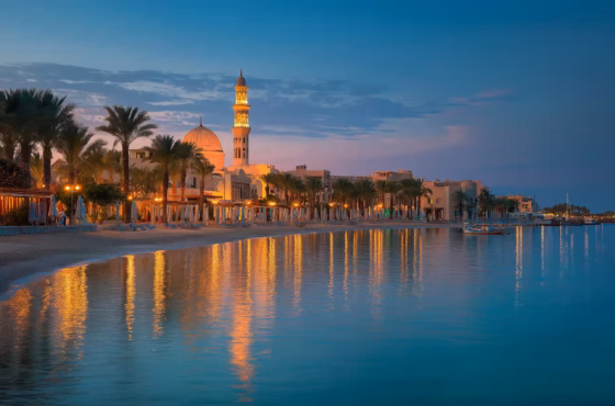 Hurghada – Sonne, Rotes Meer und orientalische Erlebnisse