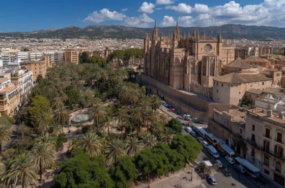 Palma de Mallorca – Sonne, Kultur und mediterranes Lebensgefühl direkt ab Leipzig erleben