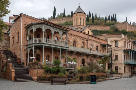 Tiflis (Tbilisi) – Orient, Europa und Kaukasus-Charme direkt ab Leipzig erleben
